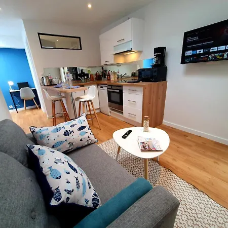Molene I Neuf I Parking Gratuit I Proche I Wifi Debit Apartment Saint-Brieuc